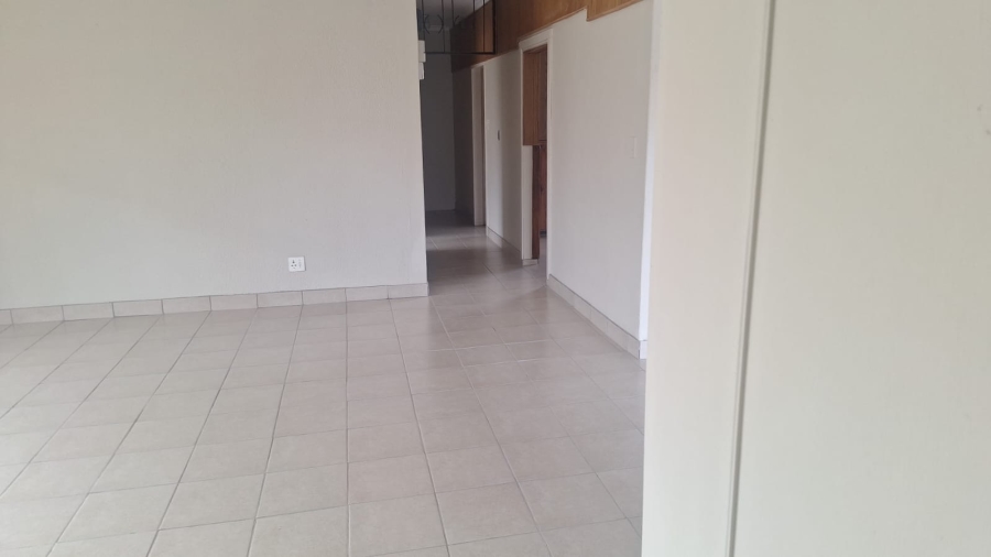 To Let commercial Property for Rent in Flamwood North West